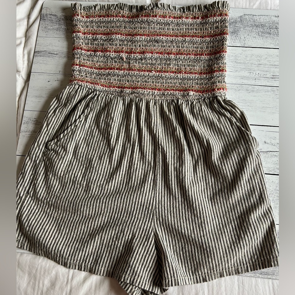 American Eagle Medium romper